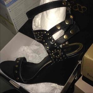 Almost like new wedge heels black Sz 7.5